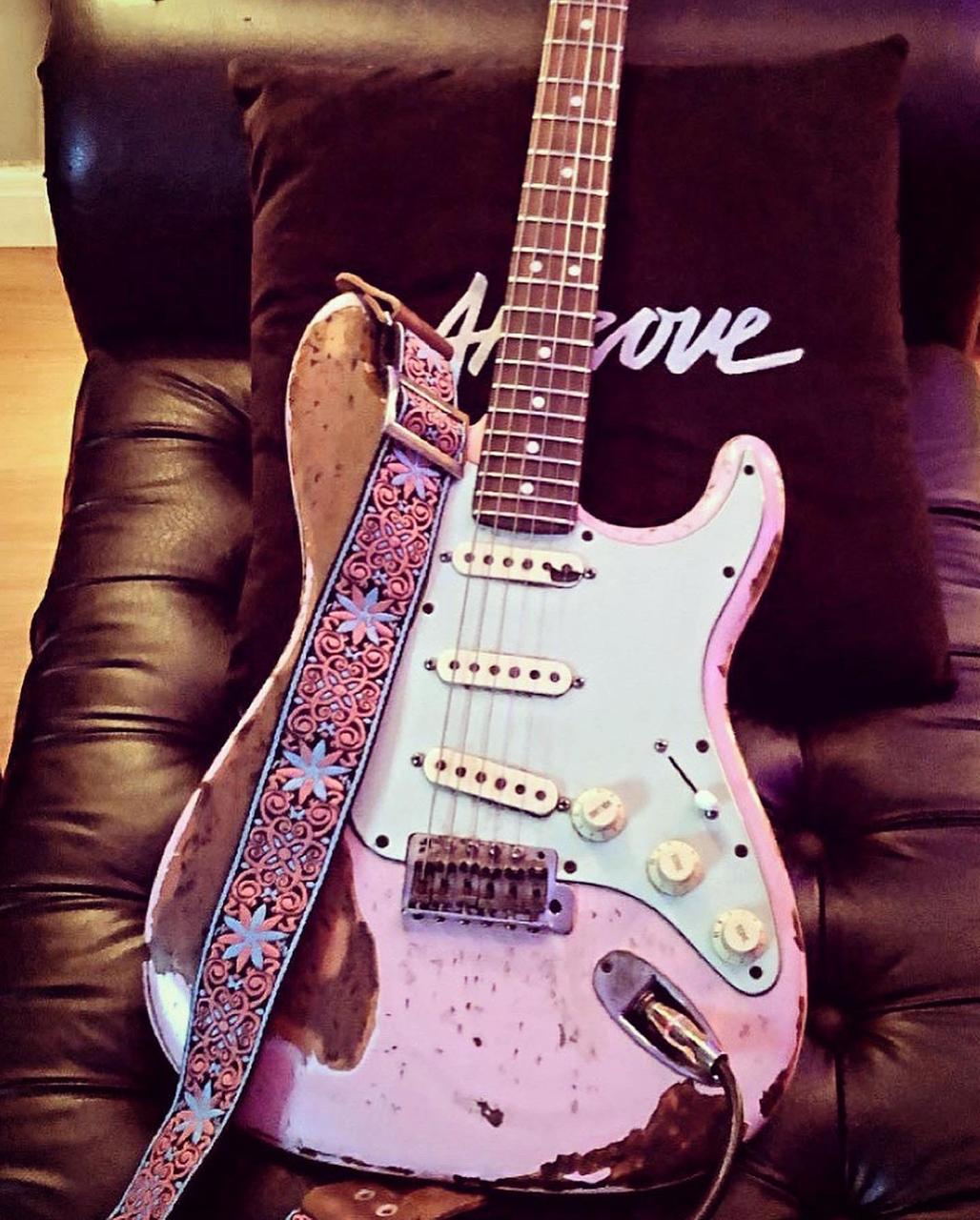 Guitar Strap Dresden Pig Nose