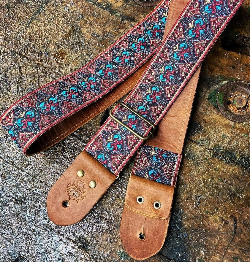 Guitar Strap Misty Mountain