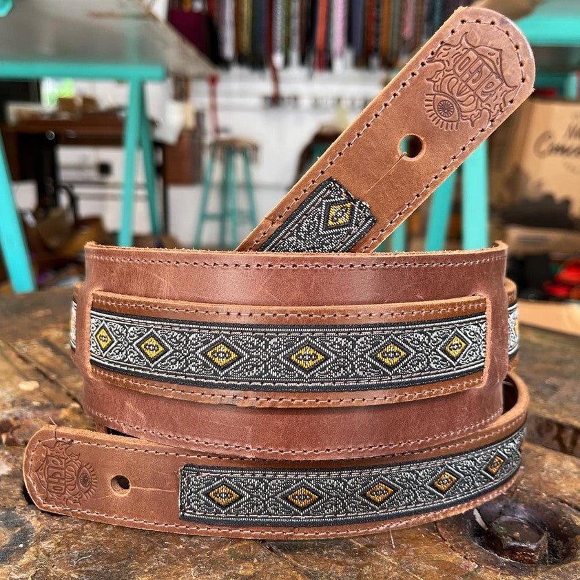 Sexy Saddle Guitar Strap Golden Brown