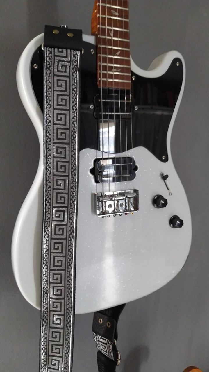 Guitar Strap Silver Horse