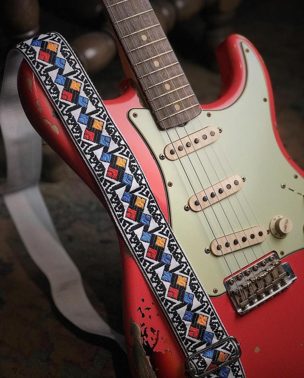 Guitar Strap White Diamonds