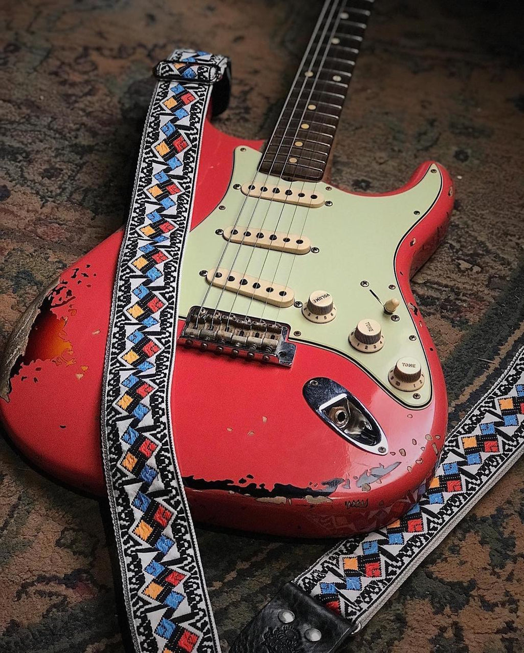 Guitar Strap White Diamonds