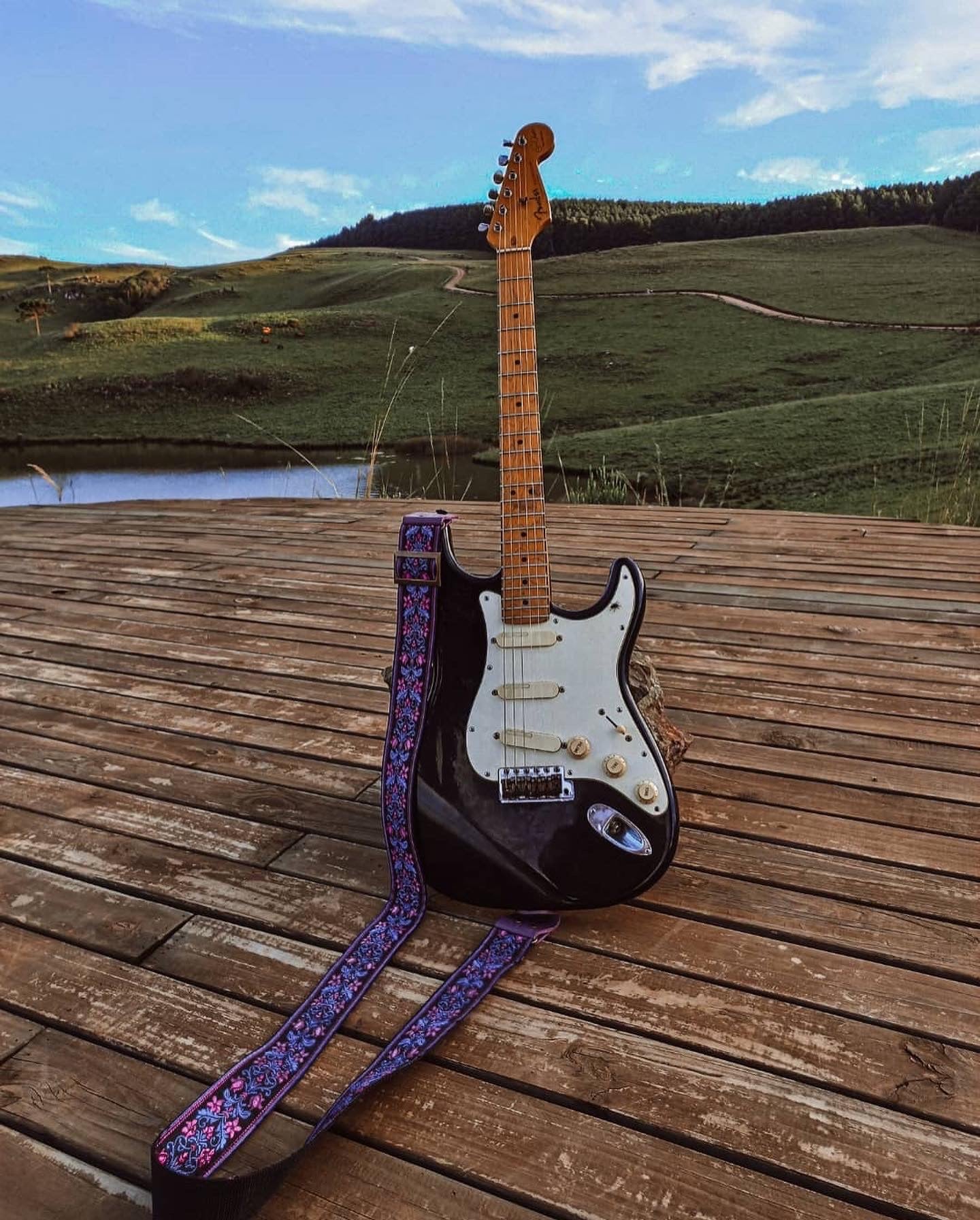 Kashmir Guitar Strap
